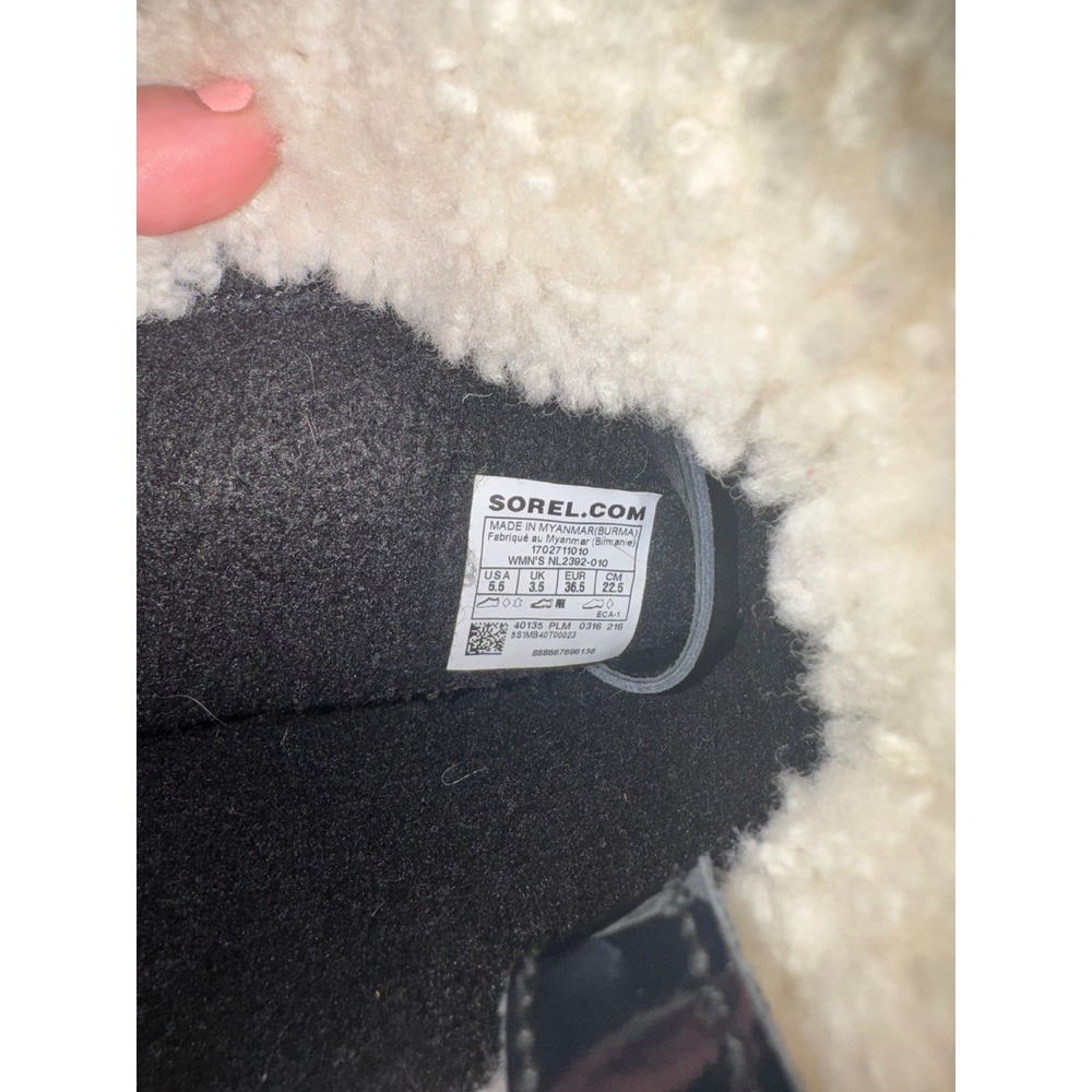 Sorel Women's Black Sherpa Snow Boots, Size 5.5 - Picture 5 of 7
